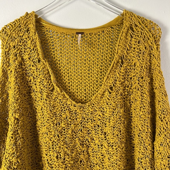 Free People Sunday Shore Pullover Sweater L - Picture 4 of 6